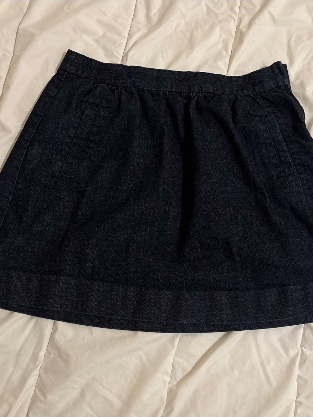 J.Crew dark denim blue bubble mini skirt women’s size 6 zip side opening #preppy